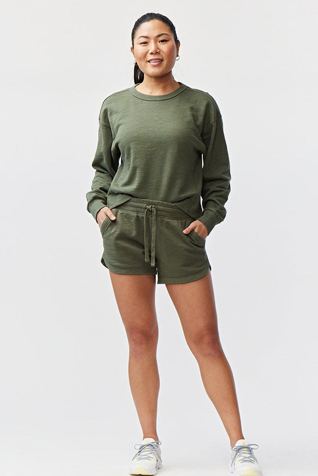Freasy Short Dark Moss
