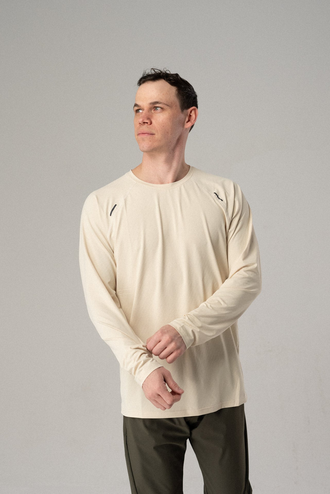 ALIVE unleashed long sleeve Cream