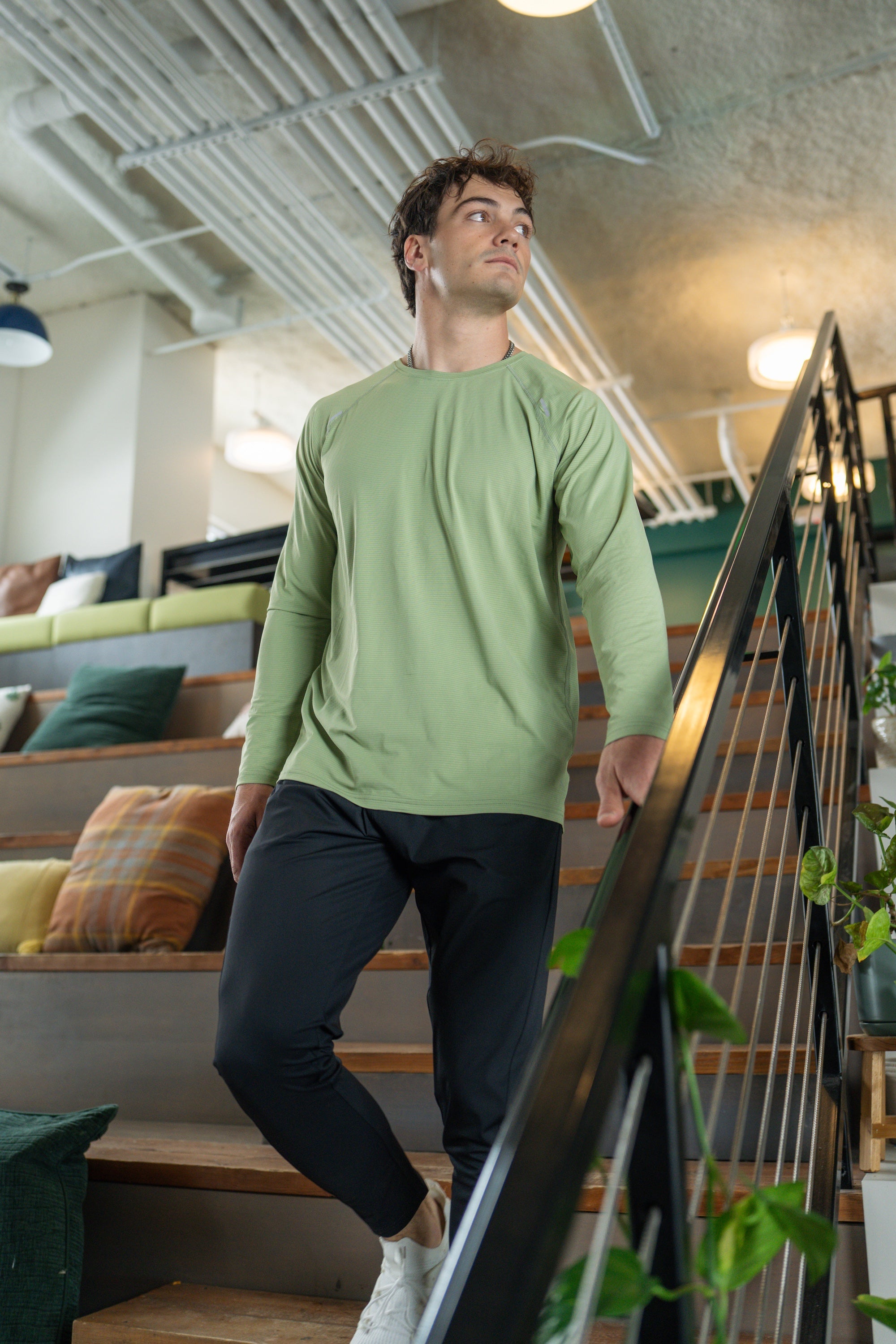 ALIVE unleashed long sleeve Light Green