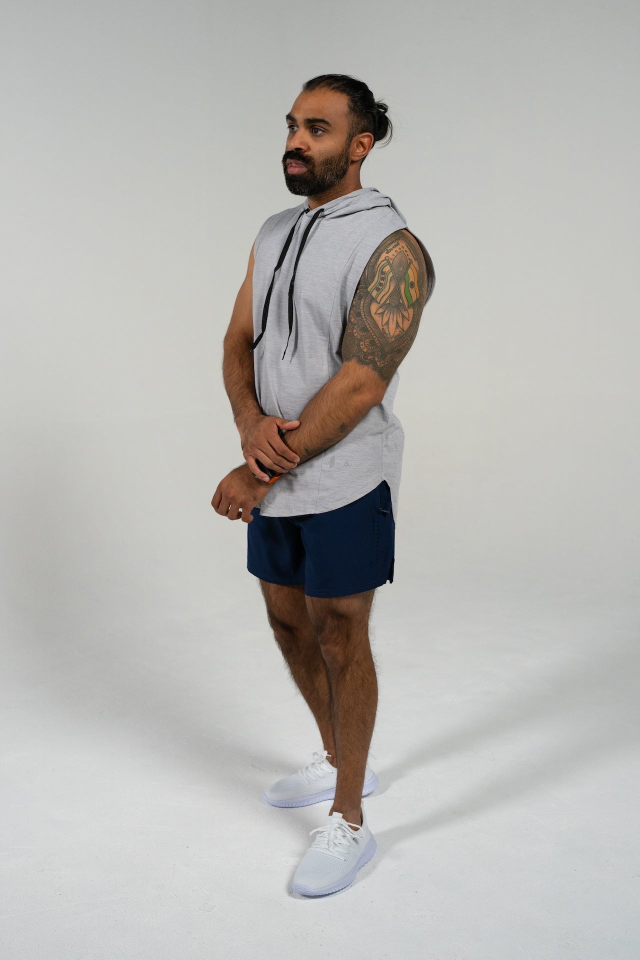 DETERMINED hooded sleeveless Cloudy Grey