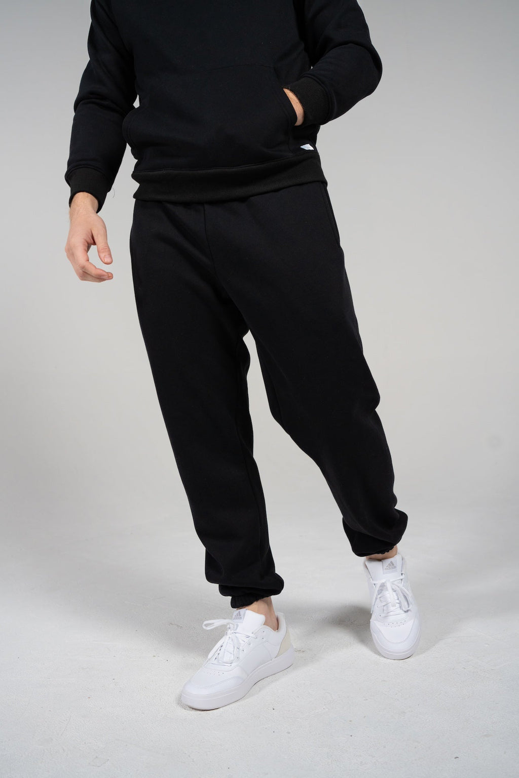 impactful joggers Black