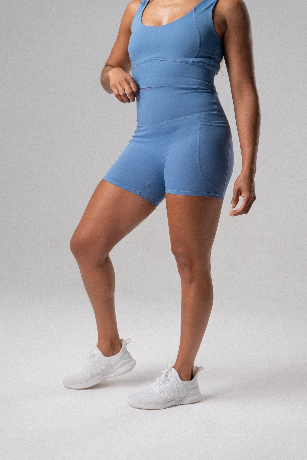 SERENE transform short Aero Blue 4"